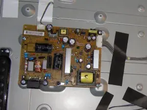 ремонт РК телевізора LG 32LN570V