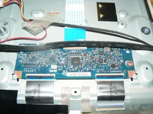 ремонт LCD телевізора Samsung UE32J5550AU