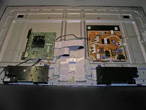 ремонт телевізора Samsung UE55MU6400